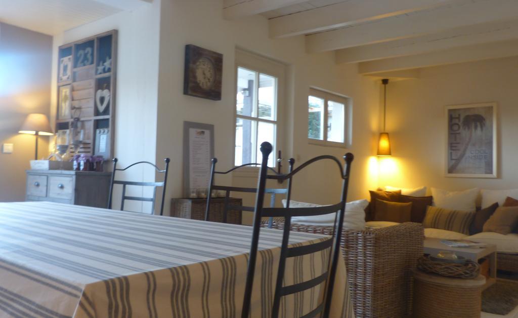 Les Persiennes Hotel Saintes Kültér fotó